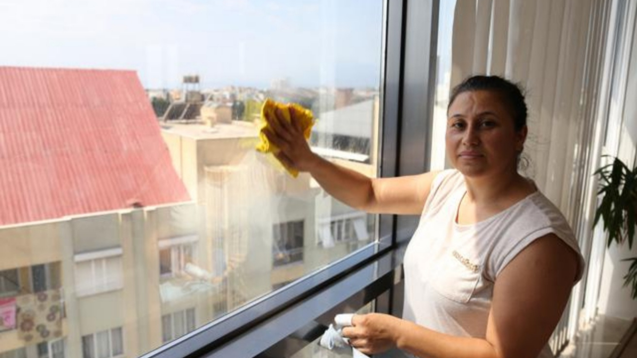 5 kez cam sildirdi, sonunda karakolluk oldu!
