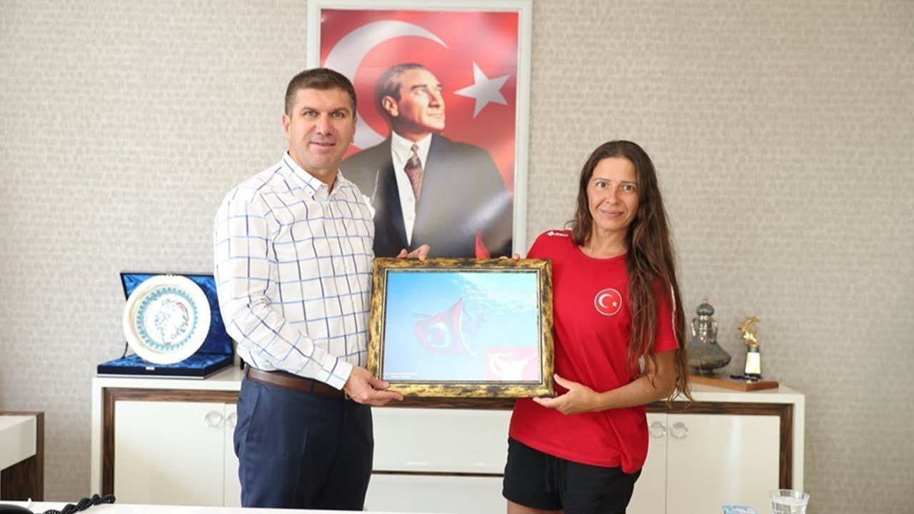 Burdur'da Derya Can Başkan Ali Orkun Ercengiz’i ziyaret etti