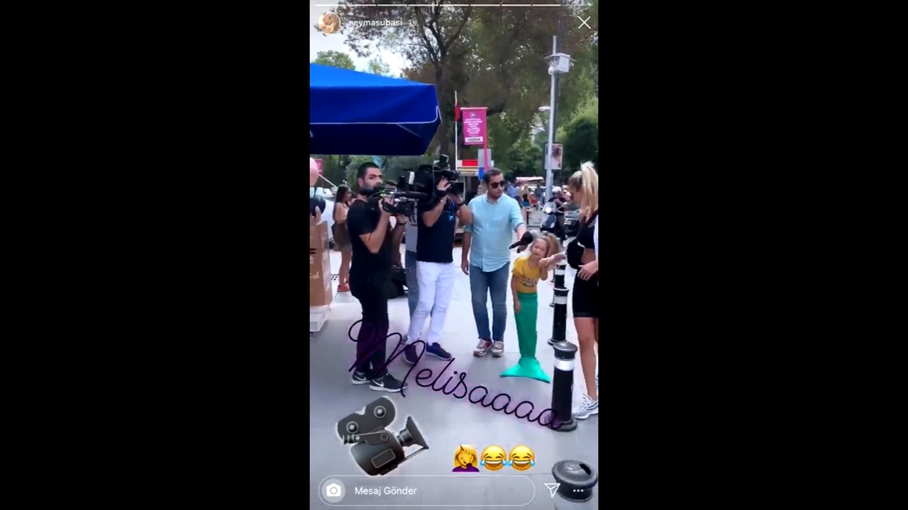 Melisa Ilıcalı denizkızı kıyafetiyle dolaşıyor!