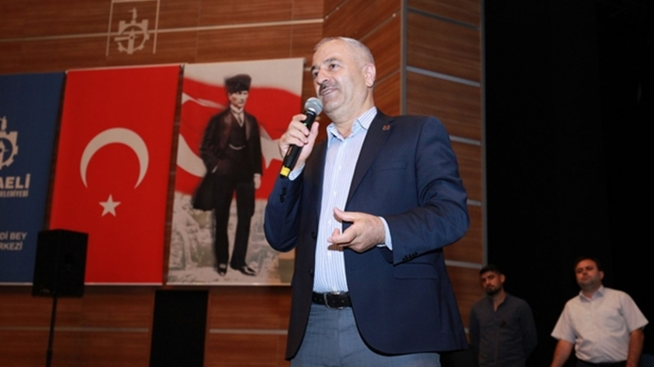 Kocaeli'de Başkan Zinnur Büyükgöz, eğitimde personelini yalnız bırakmadı