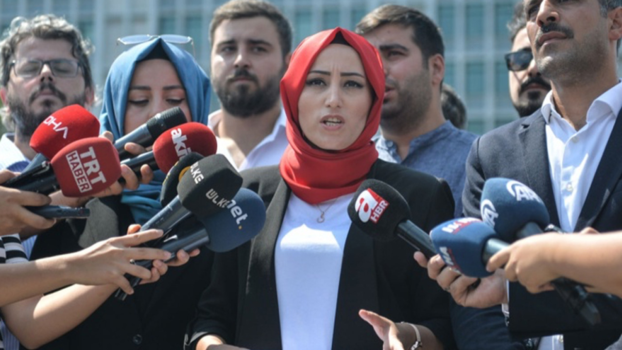 İmamoğlu'nun danışmanı, personeli "onursuz" olmakla suçladı!