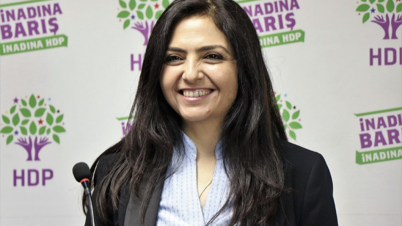 Görevden alınan başkana kötü haber!