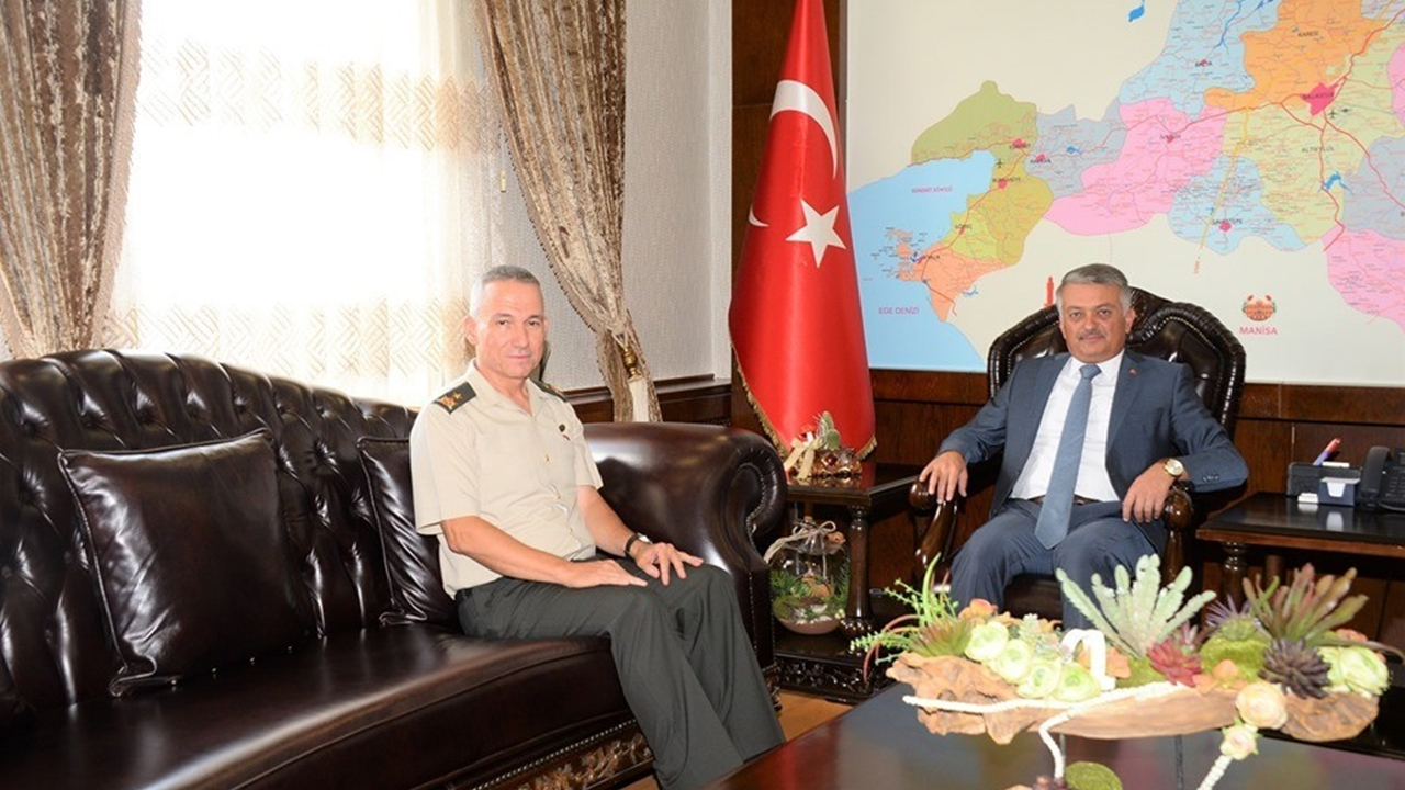 Balıkesir'de Tuğgeneral Gültekin Yaralı’dan Vali Ersin Yazıcı’ya veda ziyareti