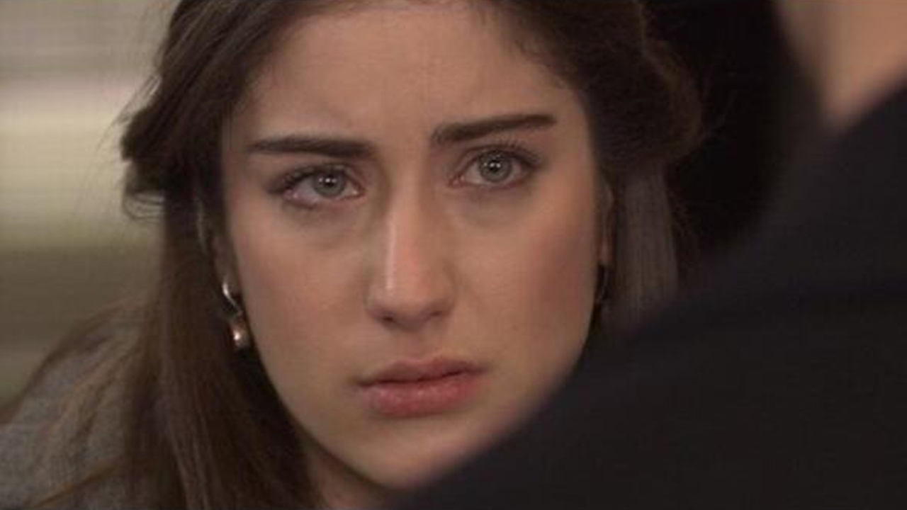 Hazal Kaya: O küçücük kızın gözyaşlarında boğulun