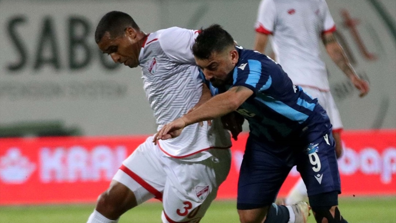 Boluspor ile Adana Demirspor 0-0 berabere kaldı!