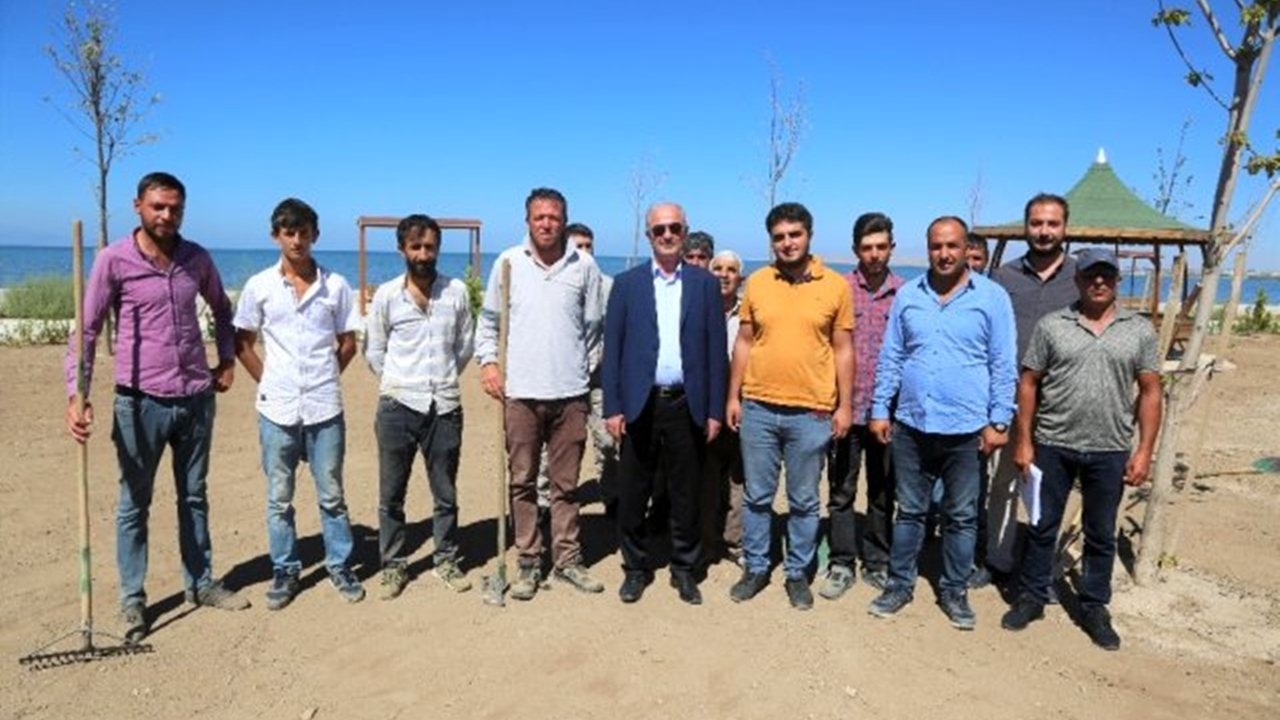 Van'da Başkan Salih Akman, mega projeyi inceledi