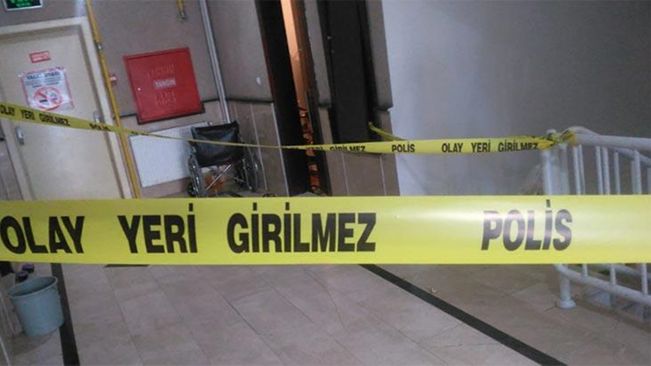Eşini ve kızını öldürdü!