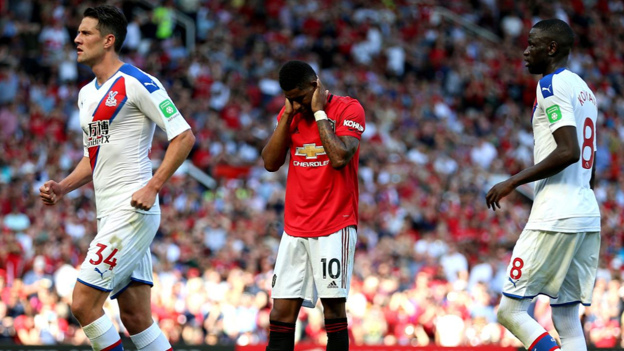 Manchester United, evinde kaybetti!