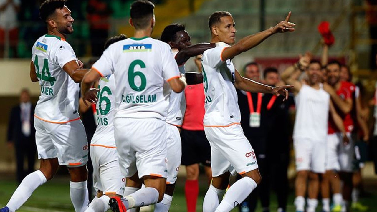 Alanyaspor, Kasımpaşa'yı 4 golle geçti!