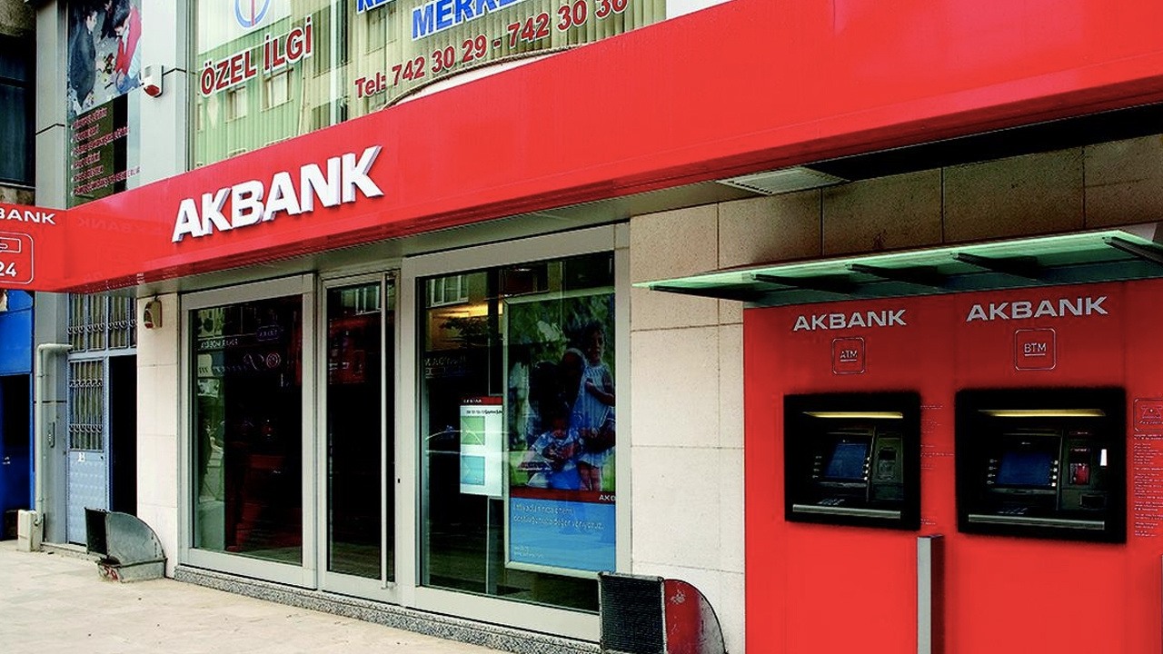 Akbank da faizleri düşürdü!