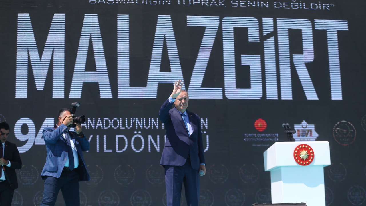 Cumhurbaşkanı Erdoğan: Mücadeleyi zaferle taçlandıracağız!
