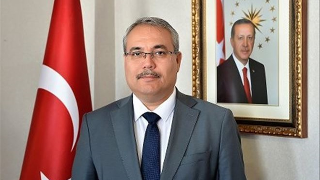 Muş'ta Vali Doç. Dr. İlker Gündüzöz: “Türkiye’nin kalbi Malazgirt’te attı”