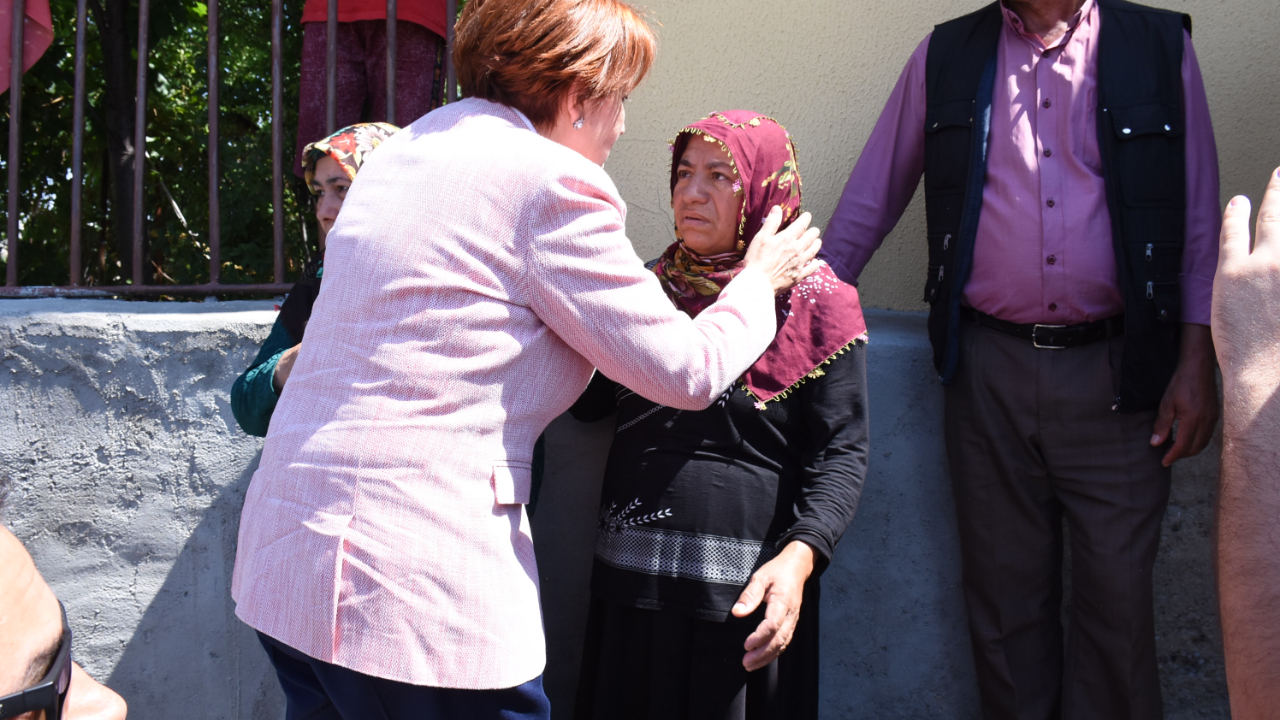 Kırıkkale'de Meral Akşener, Emine Bulut'un ailesini ziyaret etti