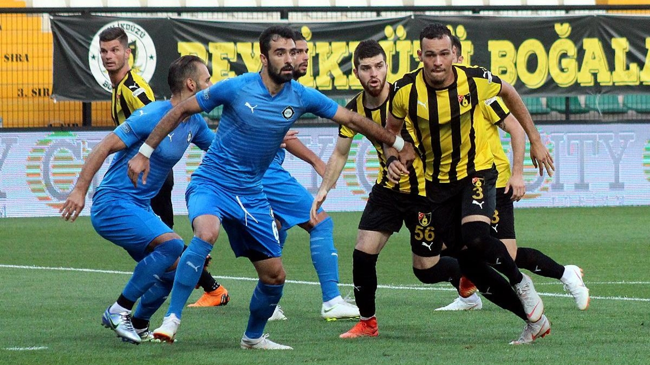 İstanbulspor ile Altay puanları paylaştı!