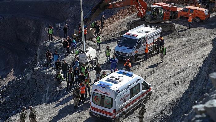 10 işçi hala daha toprak altında, çalışmalar sürüyor