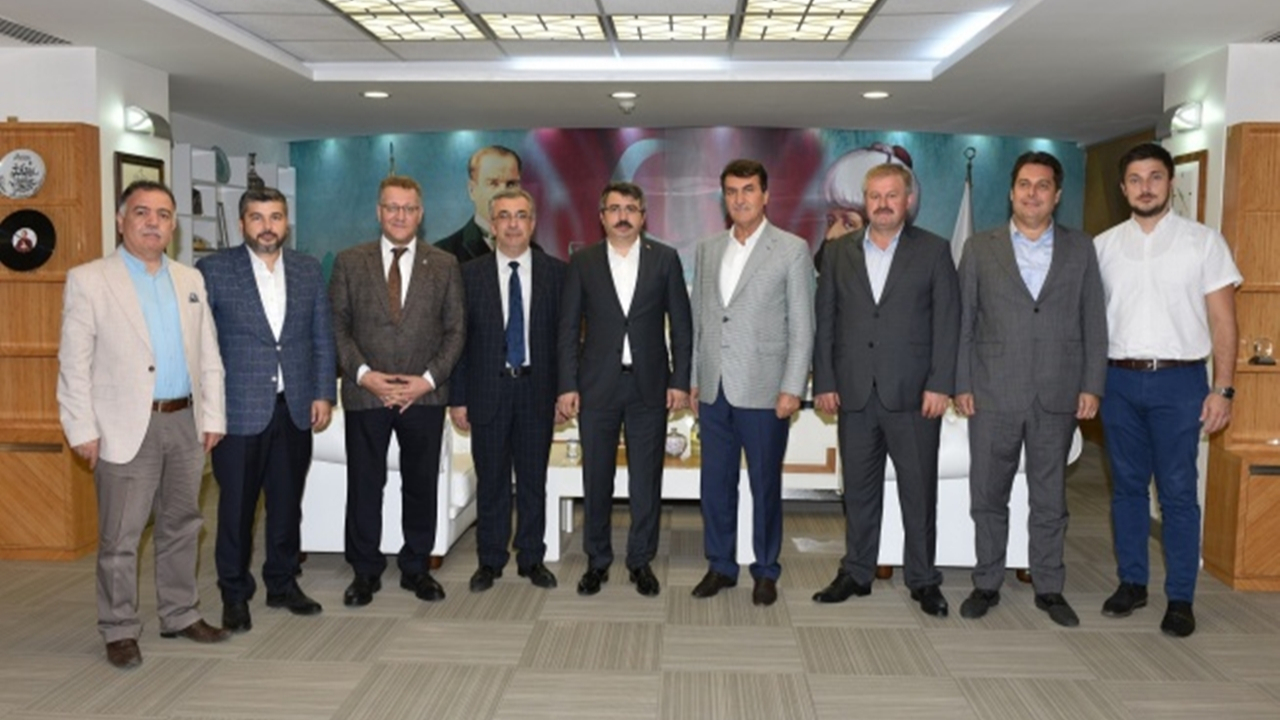 Bursa'da Başkan Oktay Yılmaz’a komşu ziyareti