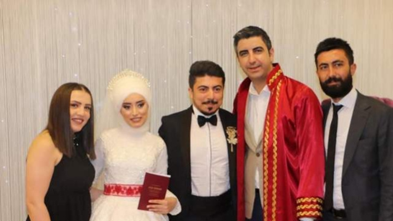 İstanbul'da Başkan Gökhan Yüksel, ilkokuldaki sıra arkadaşının nikahını kıydı