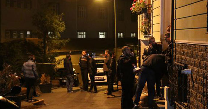 İstanbul Beyoğlu'nda silahlı çatışma çıktı: 1 ölü 2 yaralı