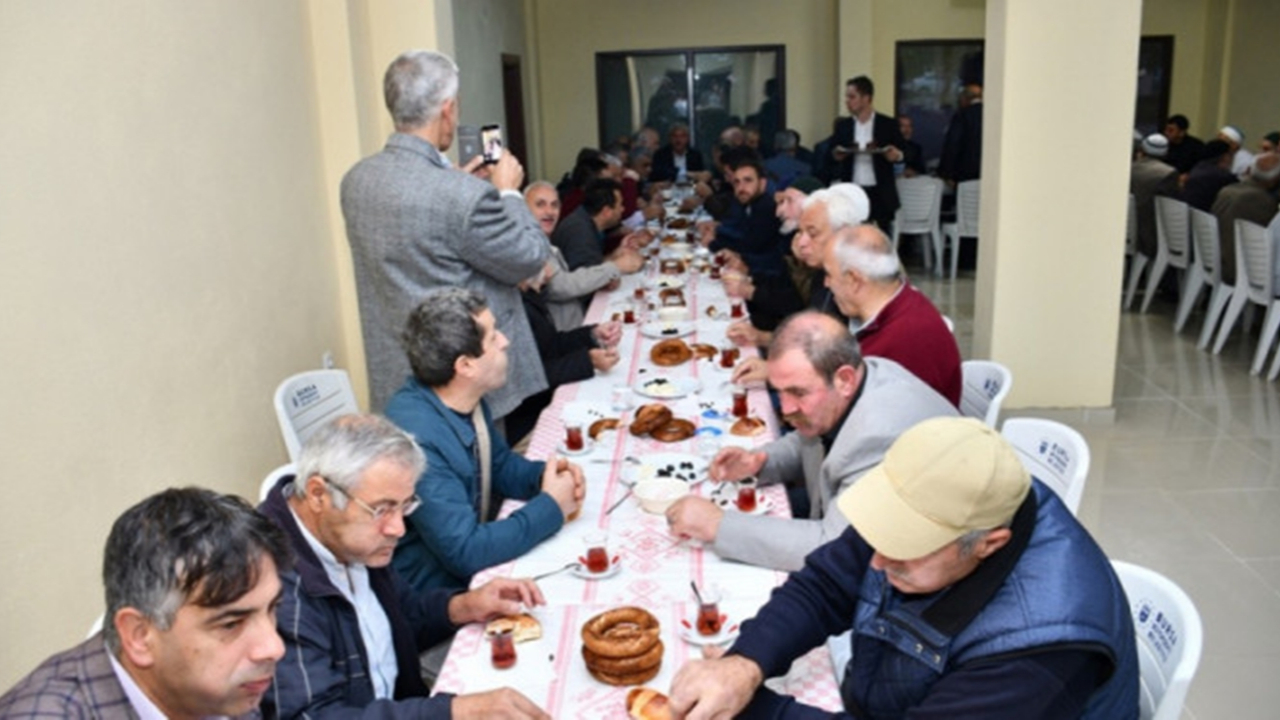 Bursa'da Başkan Alper Taban halkla buluştu