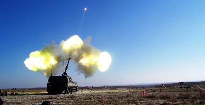 Kuzey Irak'taki PKK kampları obüslerle vuruldu