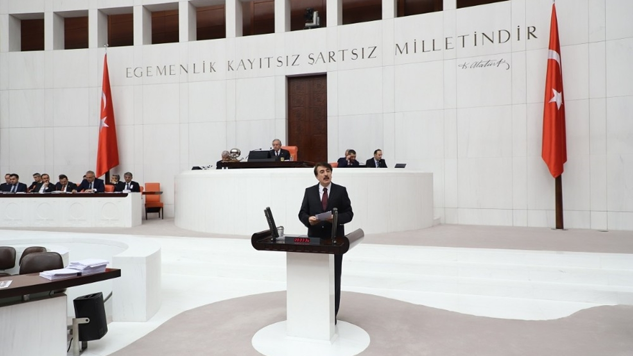 Erzurum'da İbrahim Aydemir: ‘Tarih vakarımız, kardeşlik şiarımızdır’