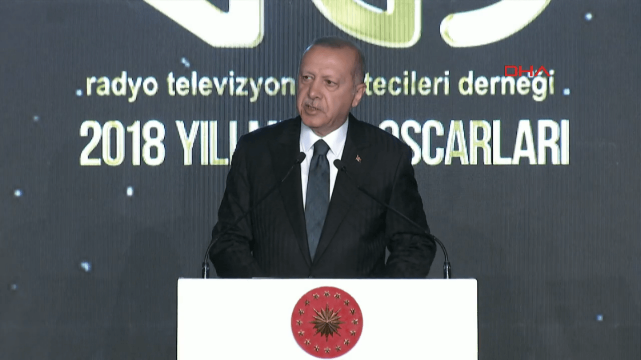 Erdoğan: Türkiye ne basın özgürlüğünden, ne de milli güvenliğinden vazgeçebilir!
