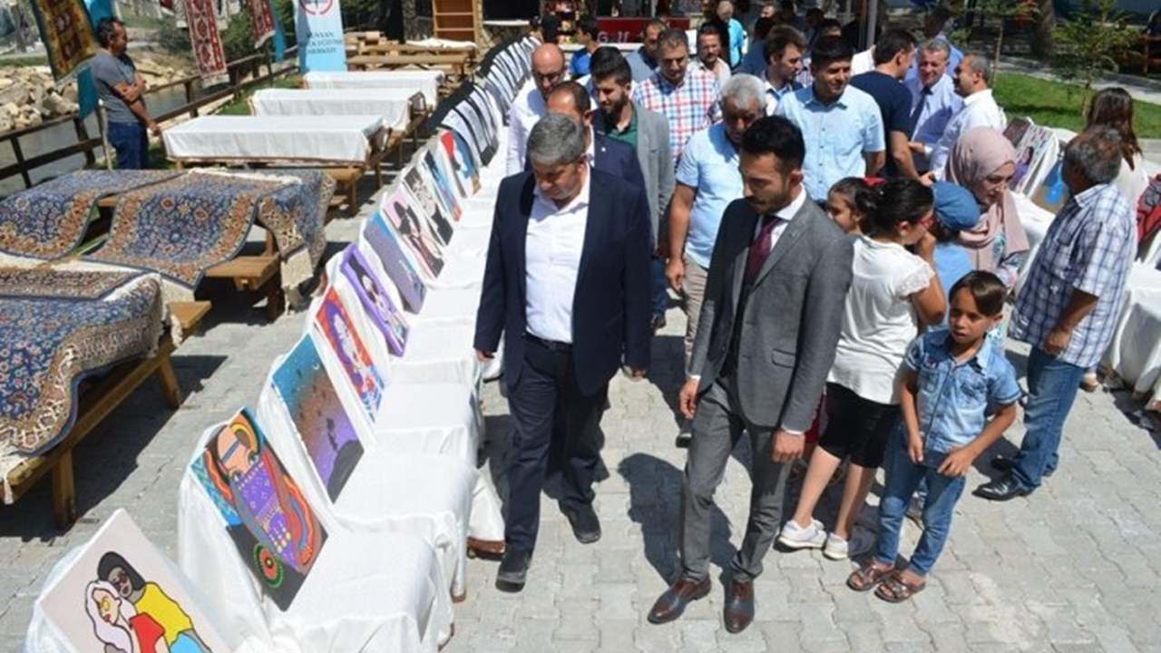 Kayseri'de Başkan Özkan Altun, yaz okulları kapanış programına katıldı