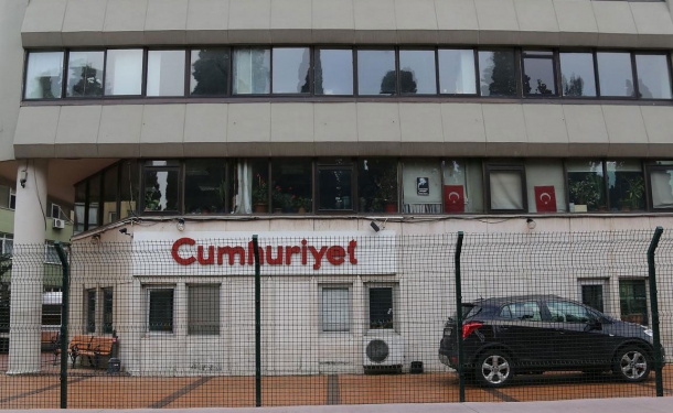 Cumhuriyet gazetesine 'sürpriz' ziyaret