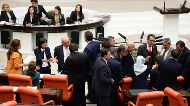 Muhalefete cinsel istismar düzenlemesi için telefon!