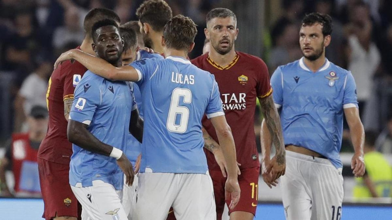 Lazio ile Roma 1-1 berabere kaldı!