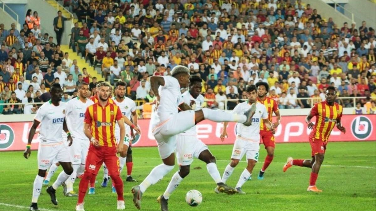 Alanyaspor, Yeni Malatyaspor'u 3-2 mağlup etti!