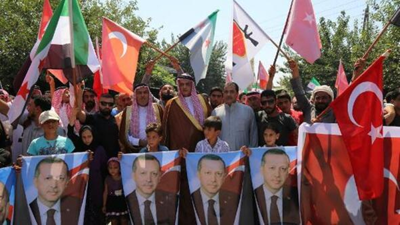 Suriye'de Türkiye'ye teşekkür yürüyüşü!