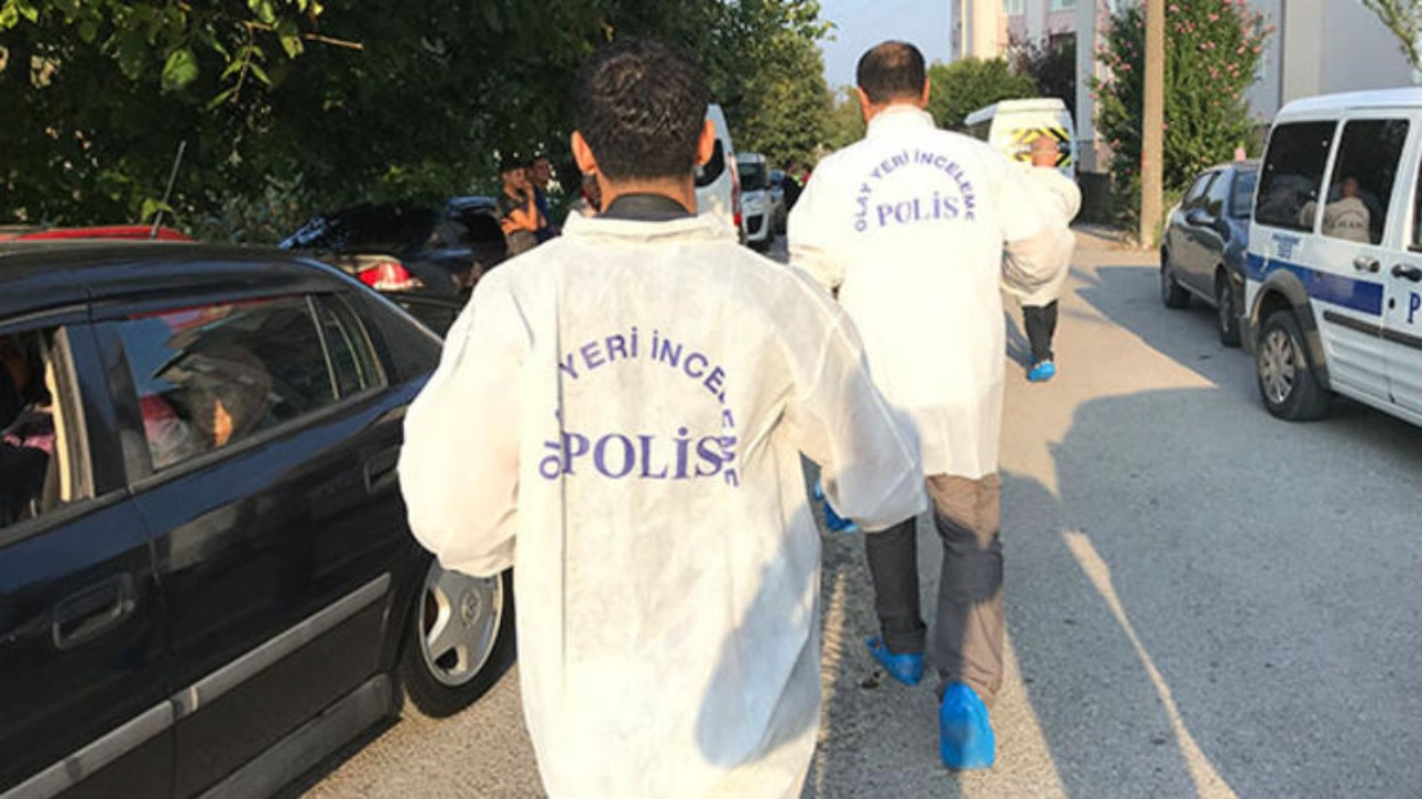 Keser ve bıçakla vura vura öldürdü!