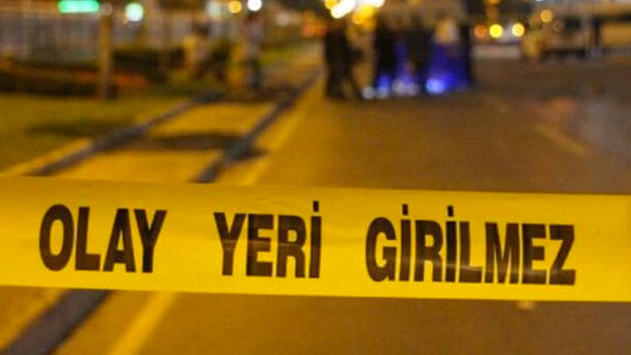 Başka erkekle birlikte yaşayan eşini öldürdü!