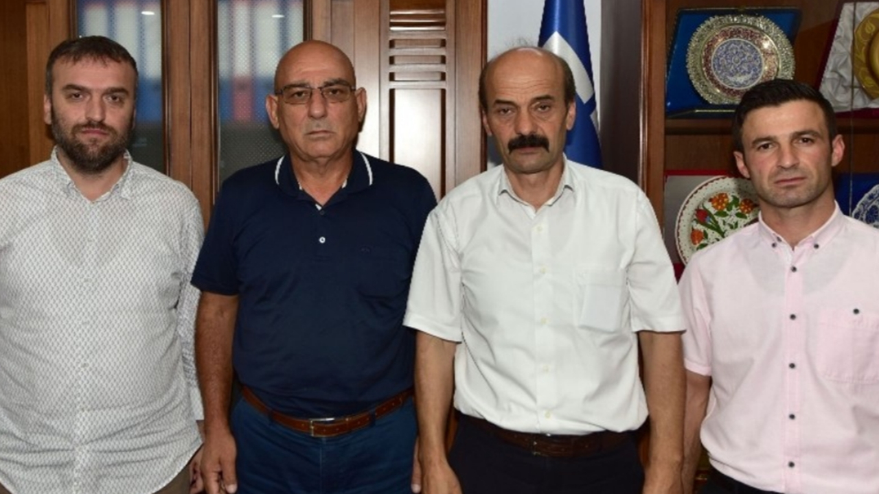 Trabzon'da Muhsin Keleş: "Korsan servislere çocuklarınızı emanet etmeyin"