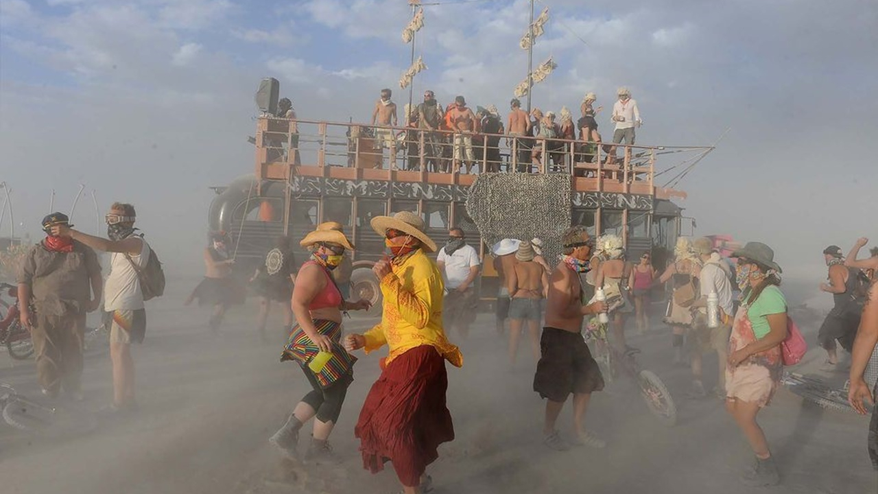Burning Man'dan renkli kareler!