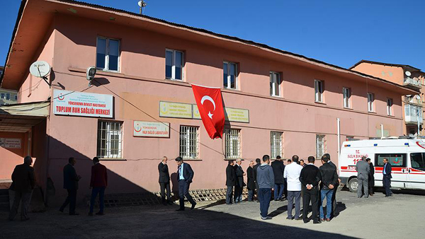 Yüksekova'da yatırımlar vatandaşın yüzünü güldürüyor