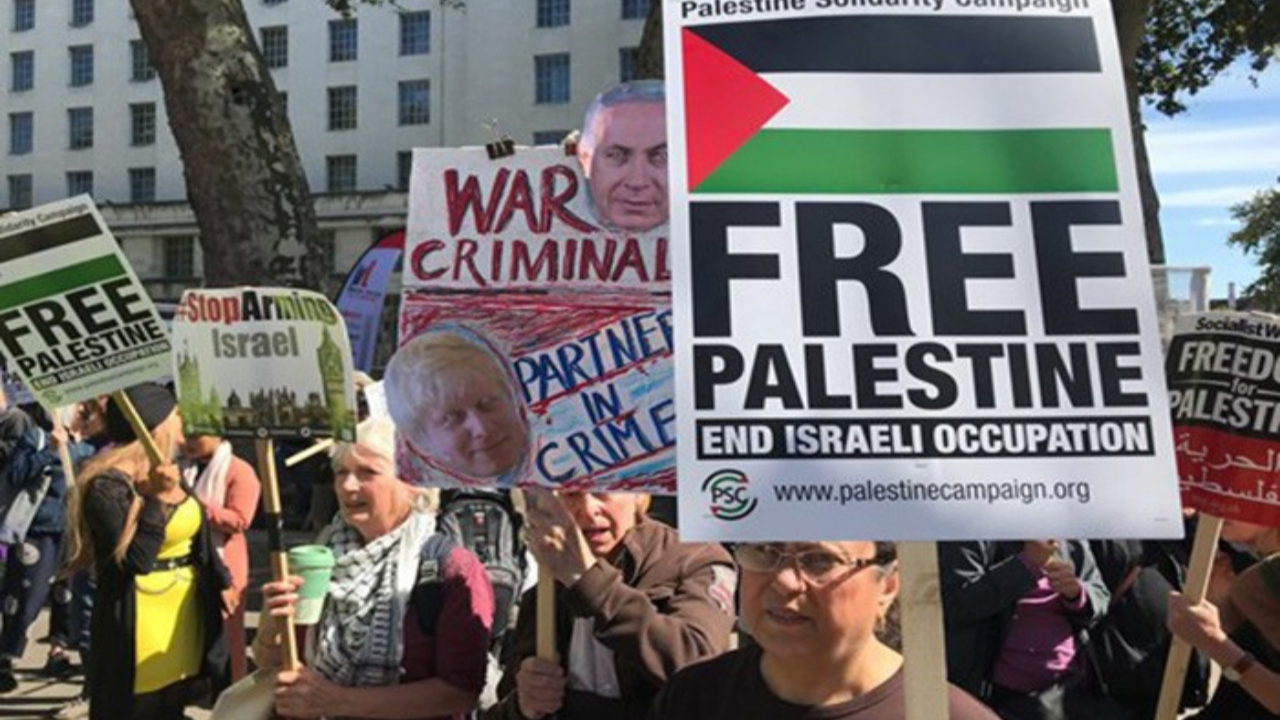 Netanyahu'ya Londra'da büyük şok!
