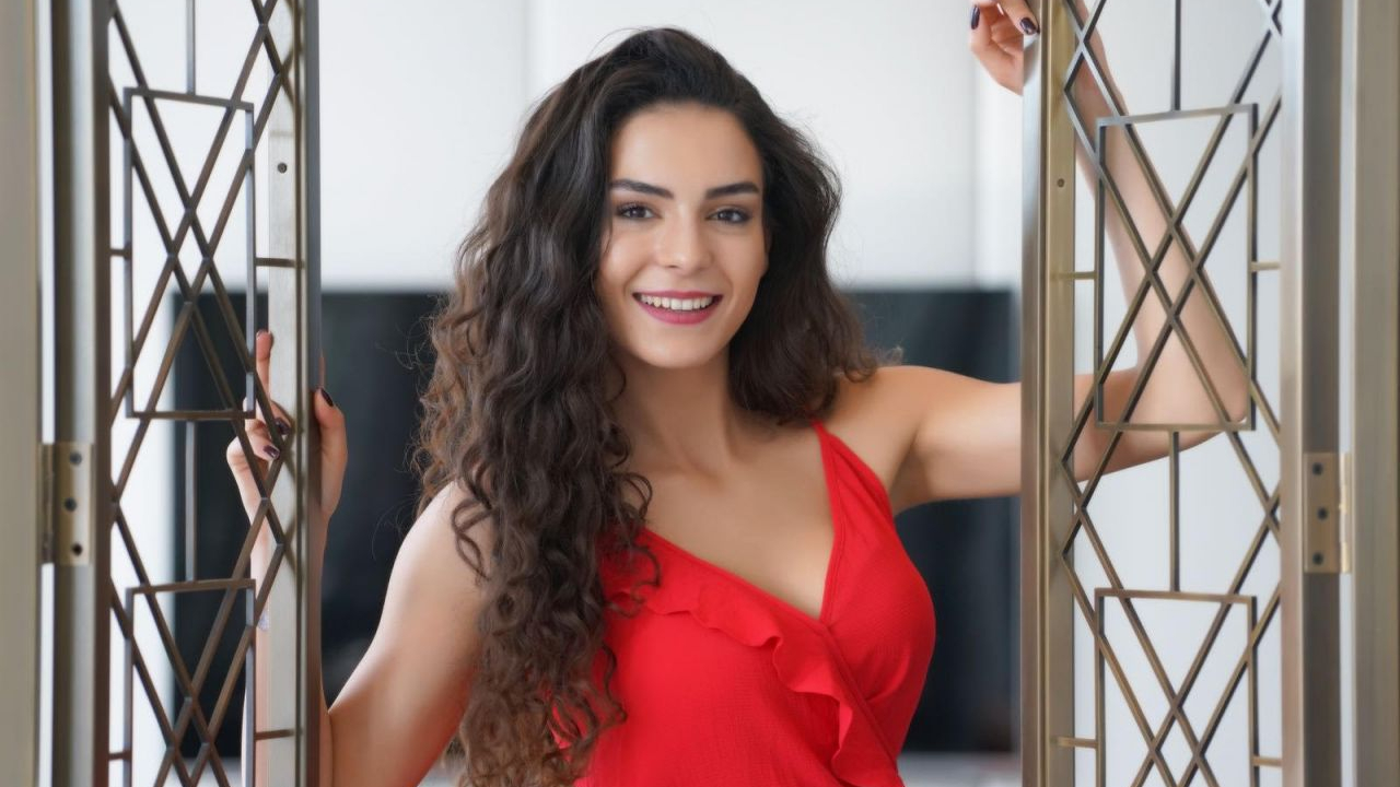 Ebru Şahin'e reklam teklifi yağıyor!