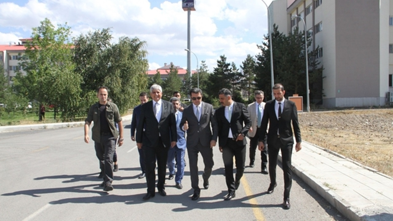 Erzurum'da Vali Okay Memiş; ‘’Takdirlik bir iş’’