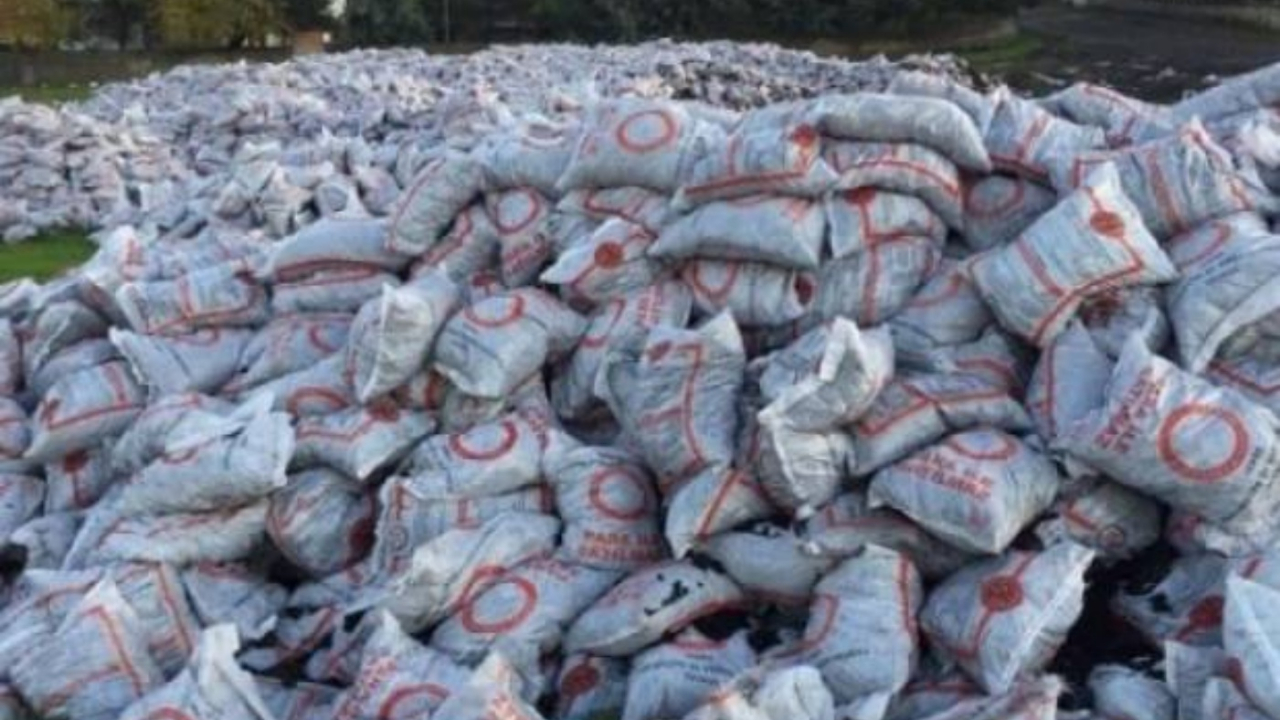 Gözlerini muhtaçların kömürlerine diktiler!