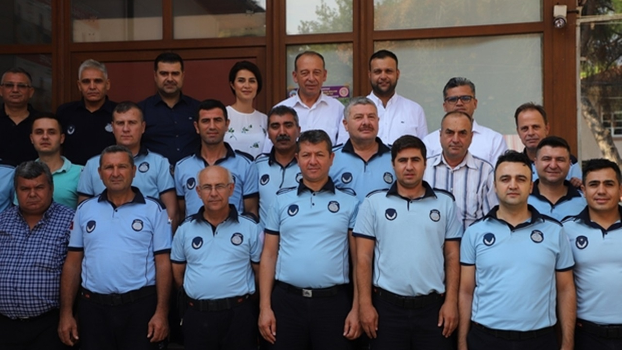 Manisa'da Başkan Çetin Akın zabıta personeli ile kahvaltıda buluştu
