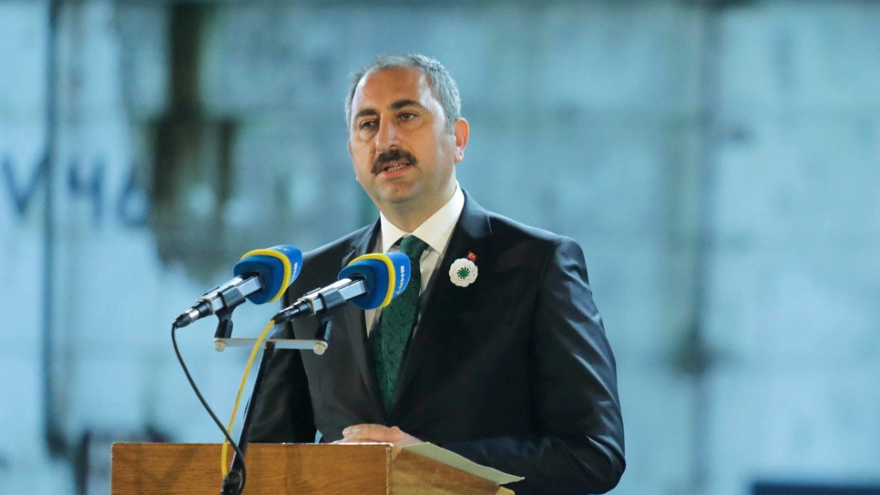 Bakan Gül'den Diyarbakır'daki annelere destek!