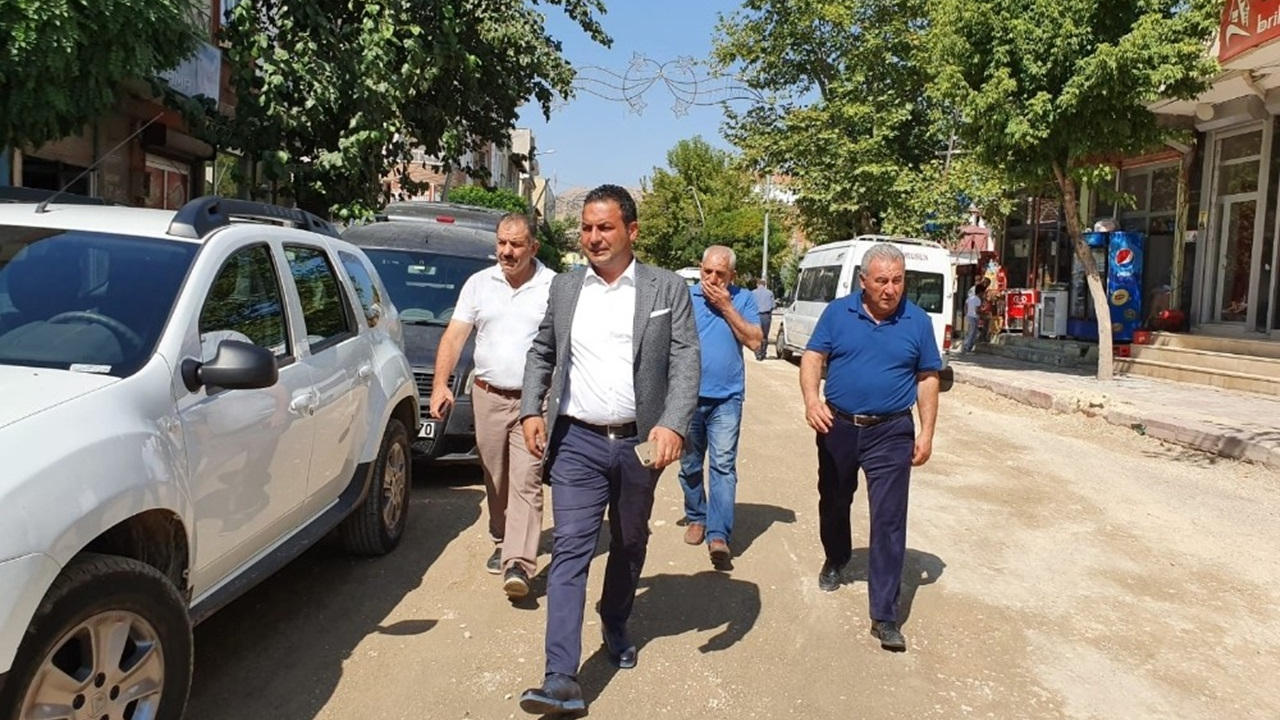 Adıyaman'da Başkan İskender Yıldırım, yol yapım çalışmalarını inceledi