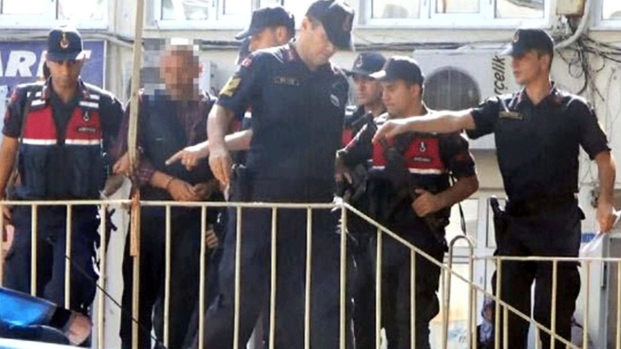 Evlatlık kızının ablasına istismar!