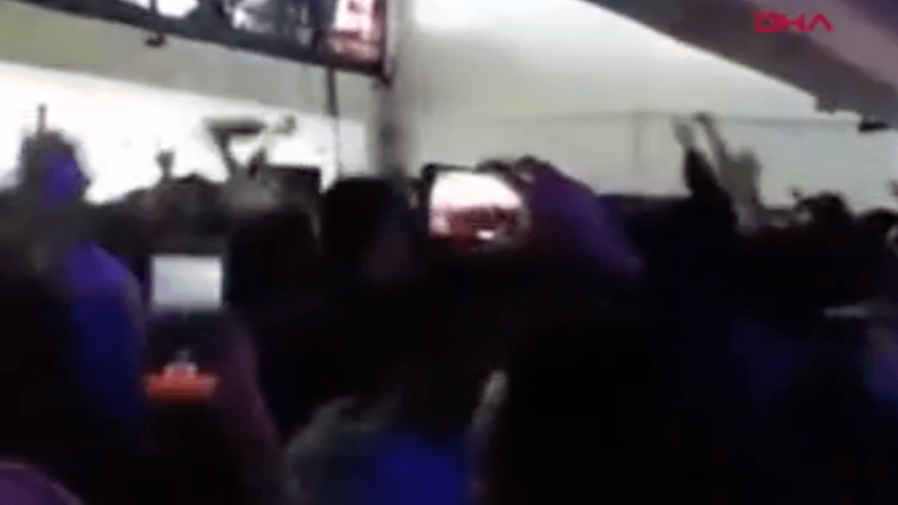 Gece kulübü 30 kişiyi yuttu!