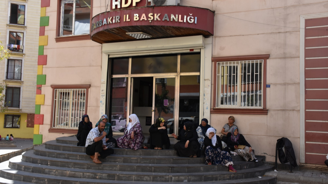 Diyarbakırlı annenin HDP'li vekile isyanı!