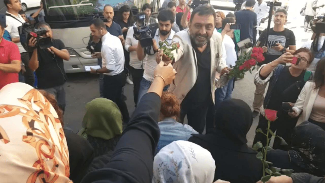 Ahmet Yenilmez'den Diyarbakır annelerine destek!