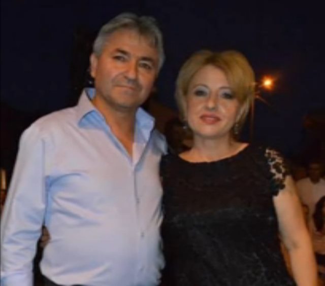 Telefonu açmadı diye kalbinden bıçakladı!