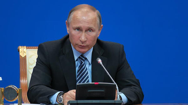 Putin'den Avrupa Birliği'ne sert eleştiri